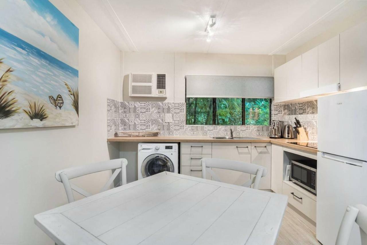 Apartment Tropical Unit With Private Fenced Garden Close To The 5 *